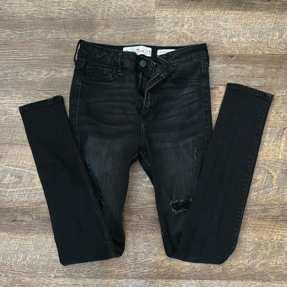 Hollister Jeans - Picture 11 of 11